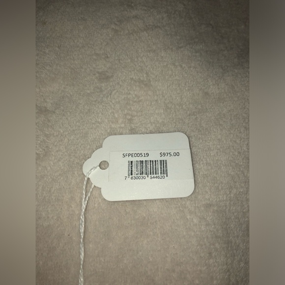 White Salvatore Ferragamo Leather Watch - Picture 2 of 2